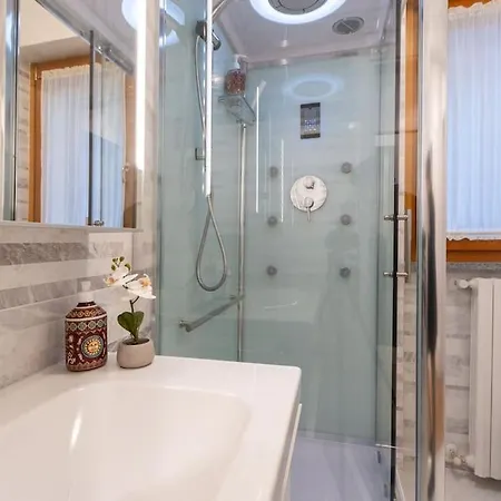 Апартаменты Wraparound Views Bellavista *