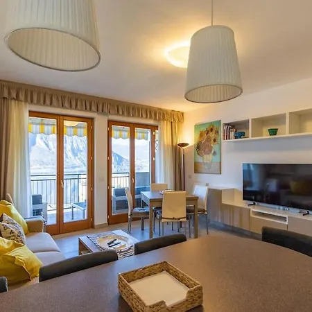 Wraparound Views Bellavista Апартаменты